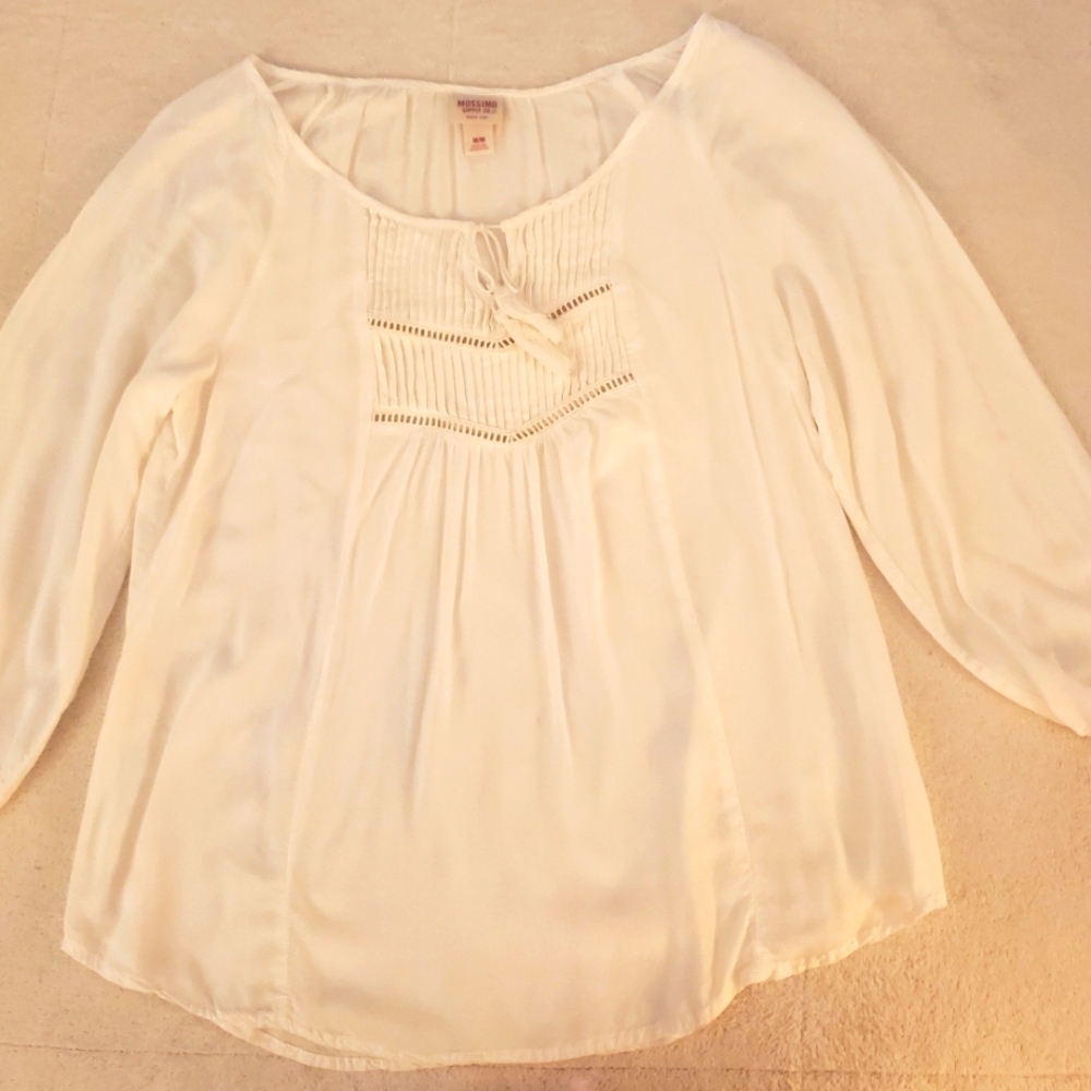 Ladies Mossimo Shirt Size Medium